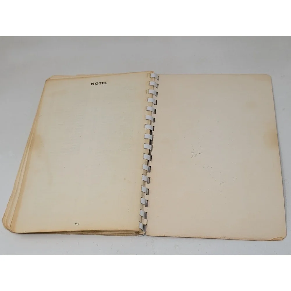 The Laclede Gas Cookie Cake Candy Cookbook St Louis Recipe Book‎ Christmas VTG